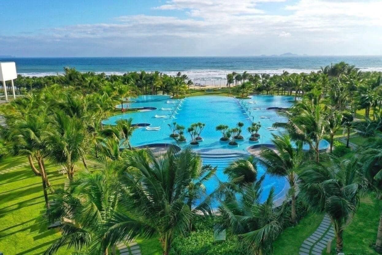 The Empyrean Cam Ranh Beach Resort — ảnh 16