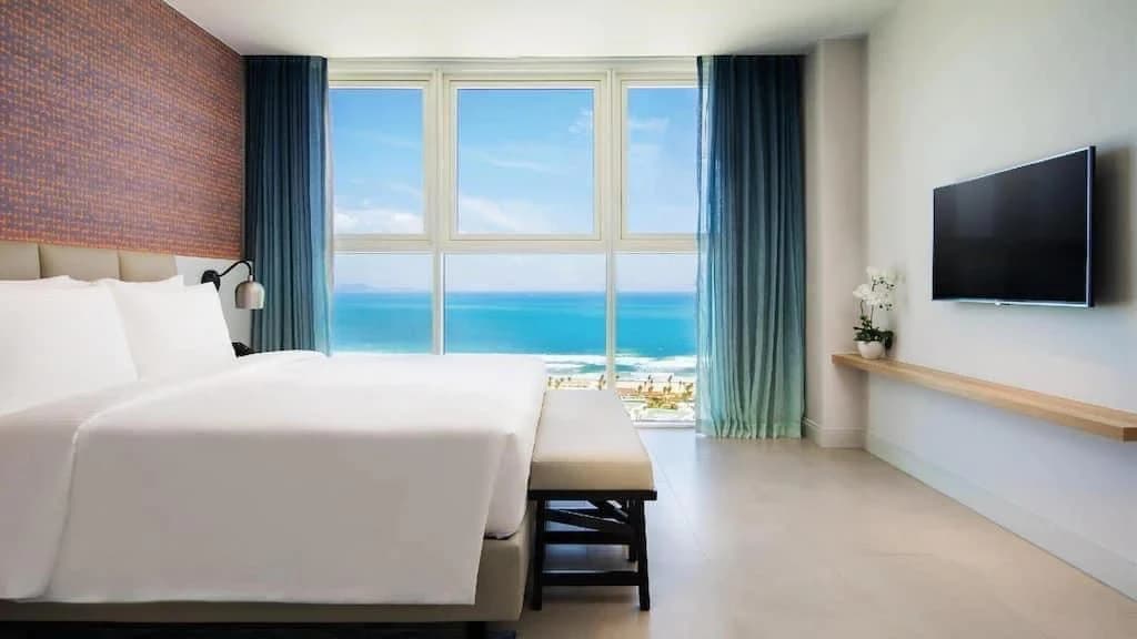 The Empyrean Cam Ranh Beach Resort — ảnh 19