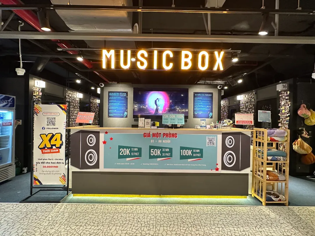 MUSIC BOX — reference photo 1
